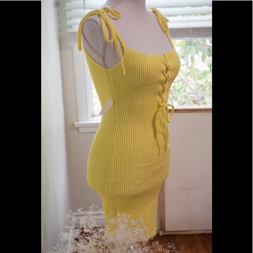 Flirty Yellow bodycon dress